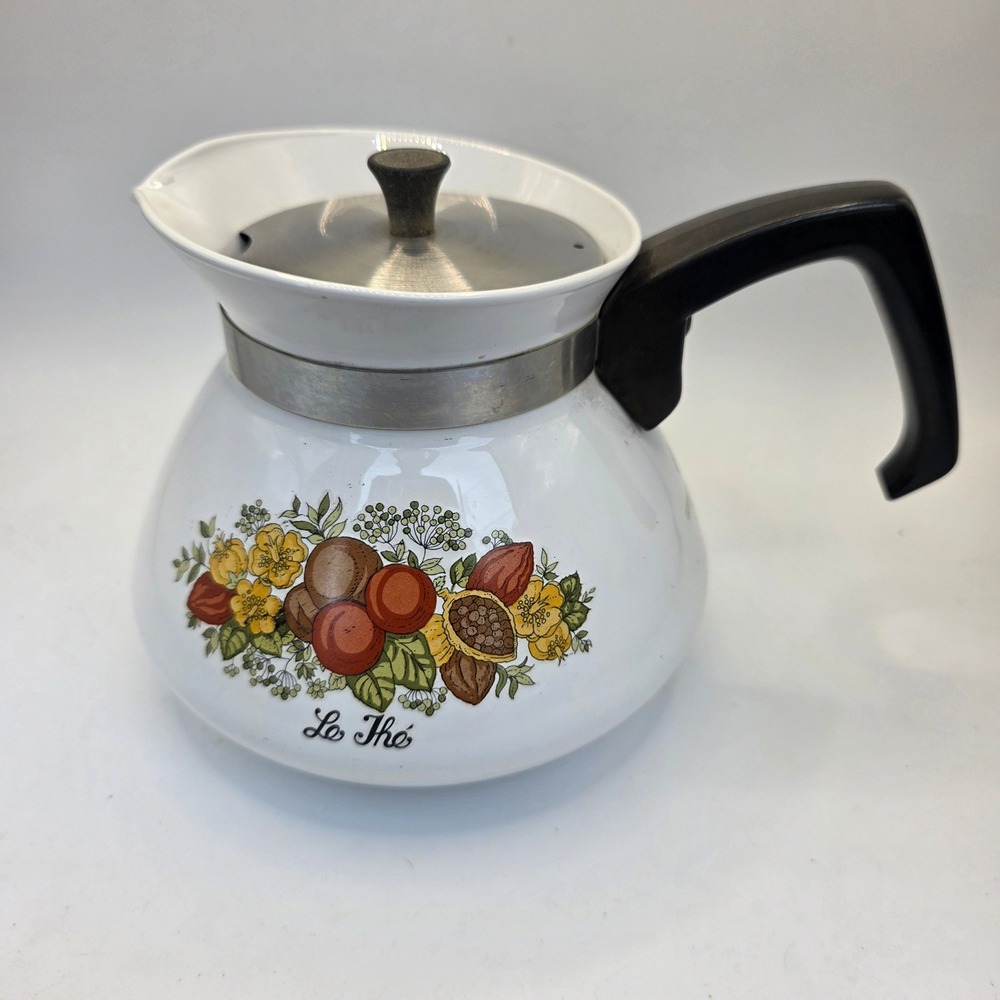 Vintage Corning Ware Spice of Life 6 C Teapot P-104-B White Floral Botanical Lid